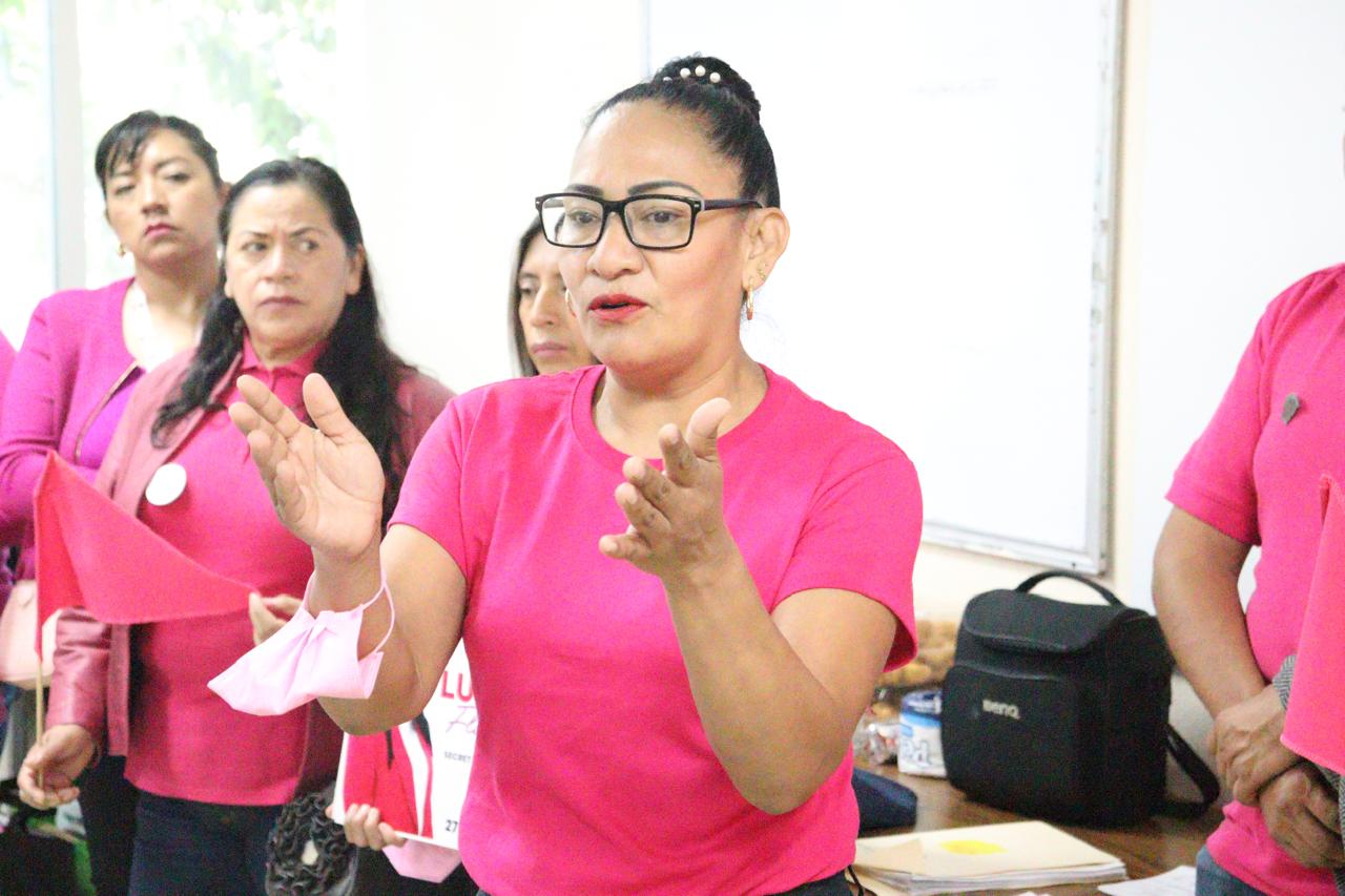 Las propuestas de 'LuzMa' Flores de la planilla fucsia convencen a trabajadores de base del SNTSS Tlaxcala